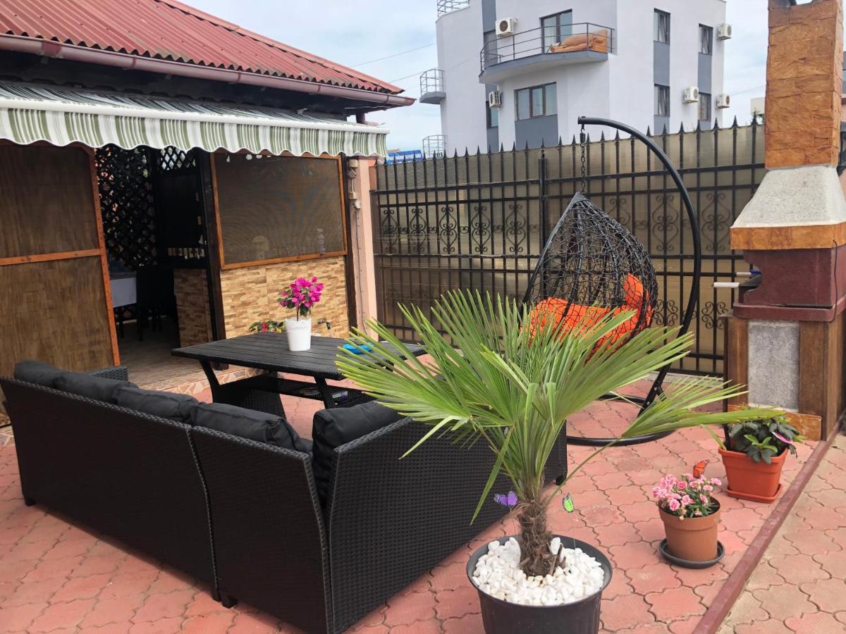 Sea Breeze Rooms Mamaia Nord Năvodari Екстериор снимка