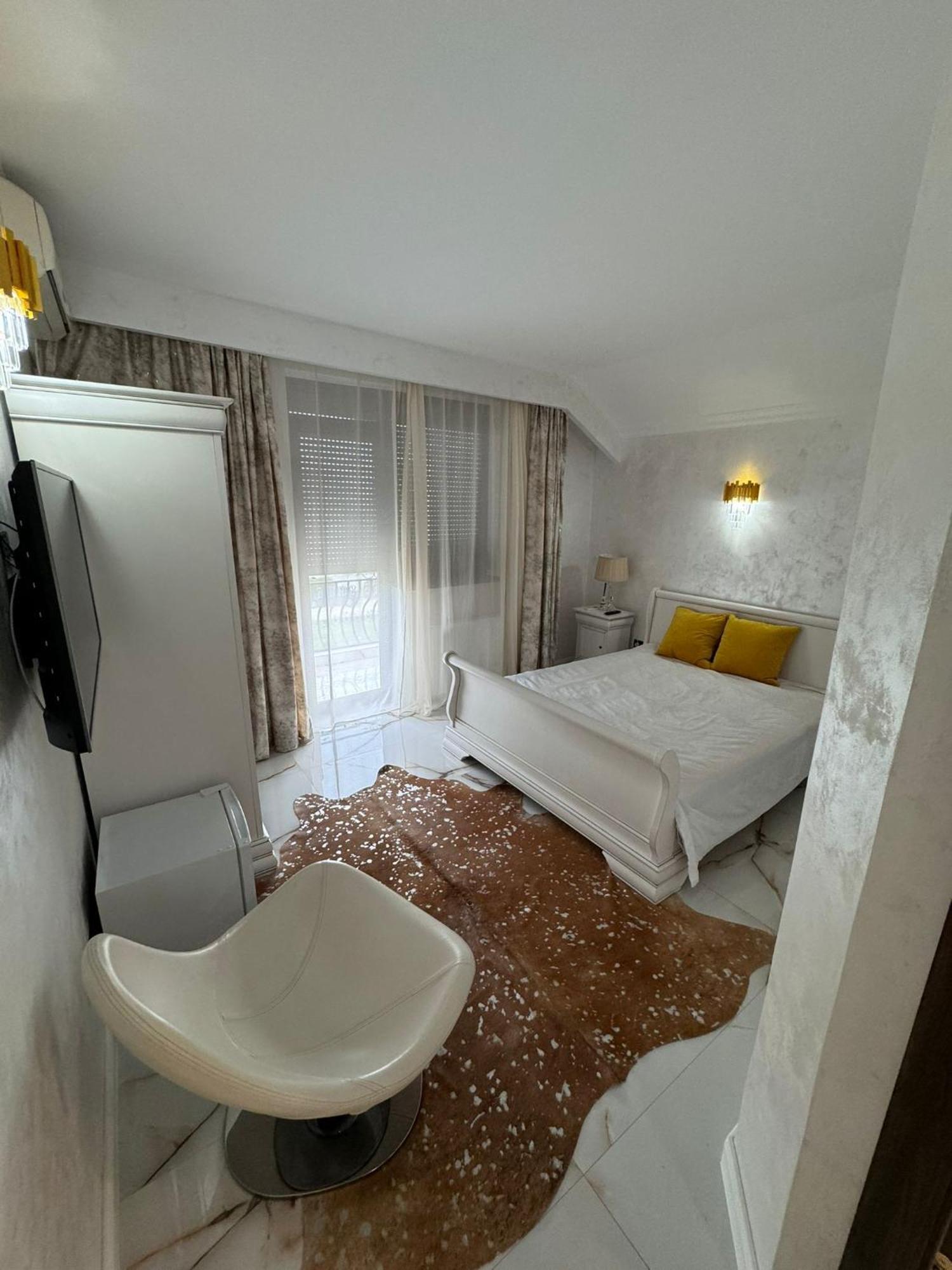 Sea Breeze Rooms Mamaia Nord Năvodari Екстериор снимка