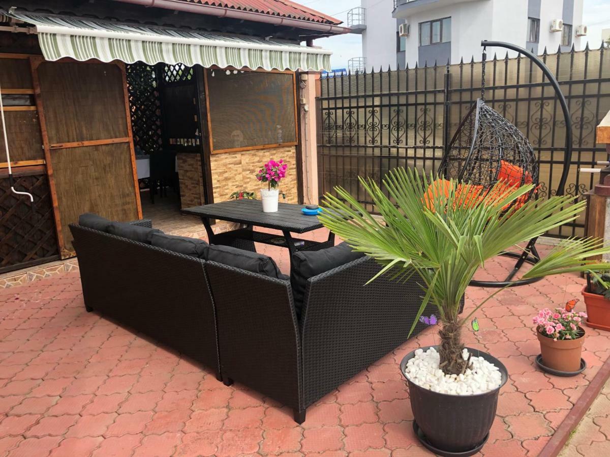 Sea Breeze Rooms Mamaia Nord Năvodari Екстериор снимка